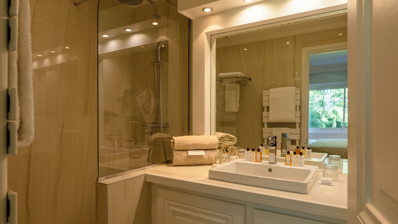 Photo of Bathroom in Tourgeville