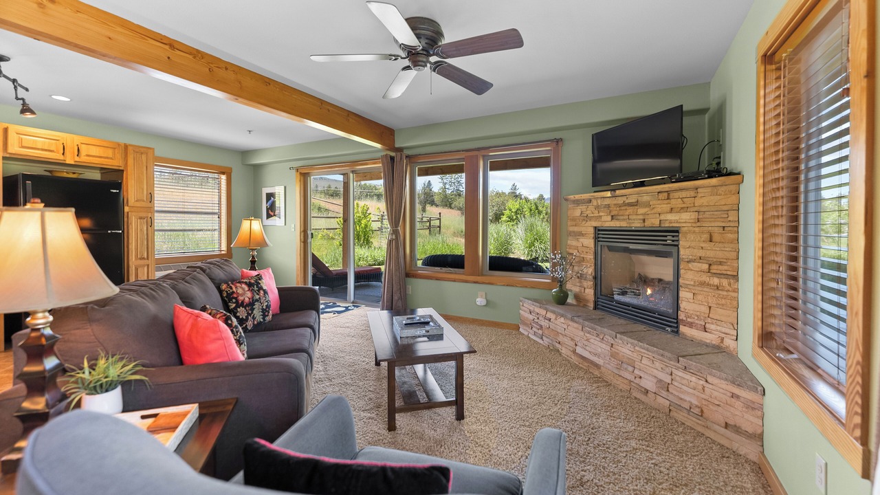 Photo of Livingroom in Winthrop