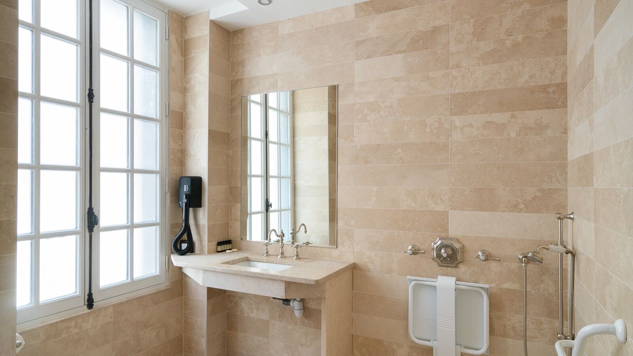 Photo of Bathroom in Les Iles