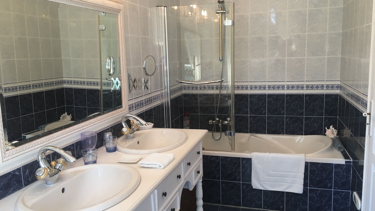 Photo of Bathroom in Tournon-Saint-Pierre
