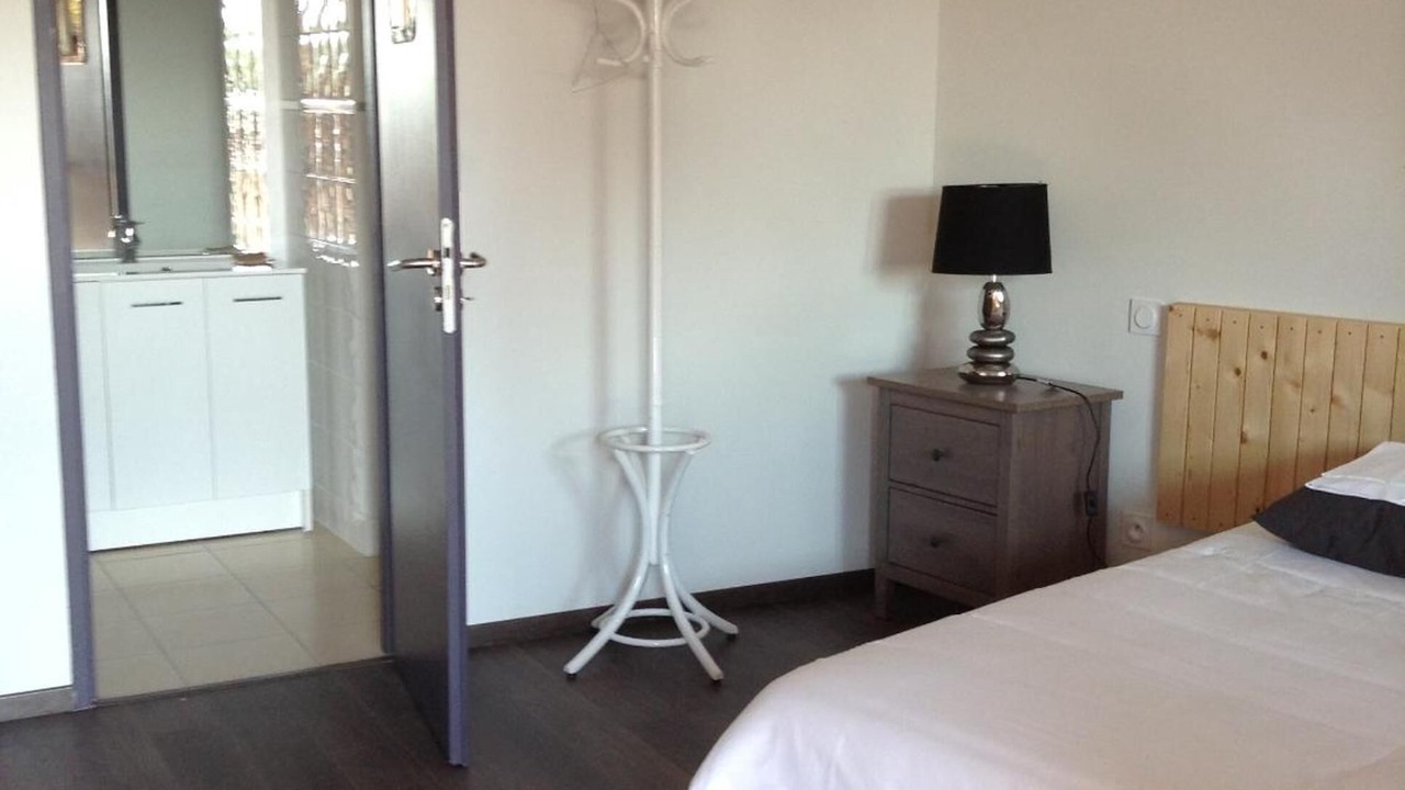 Photo of Bedroom in Perouges