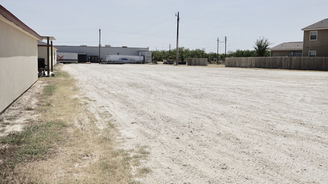 Photo of Others in Carrizo Springs