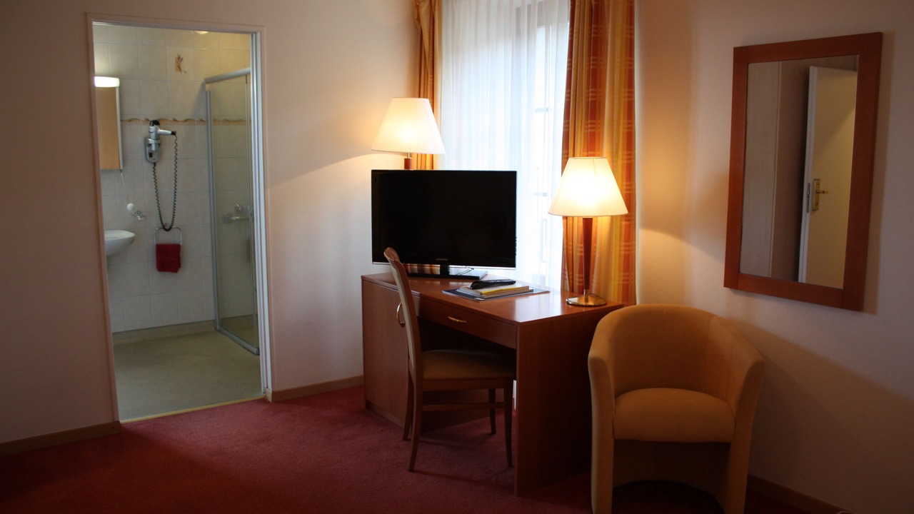 Photo of Bedroom in Gilly