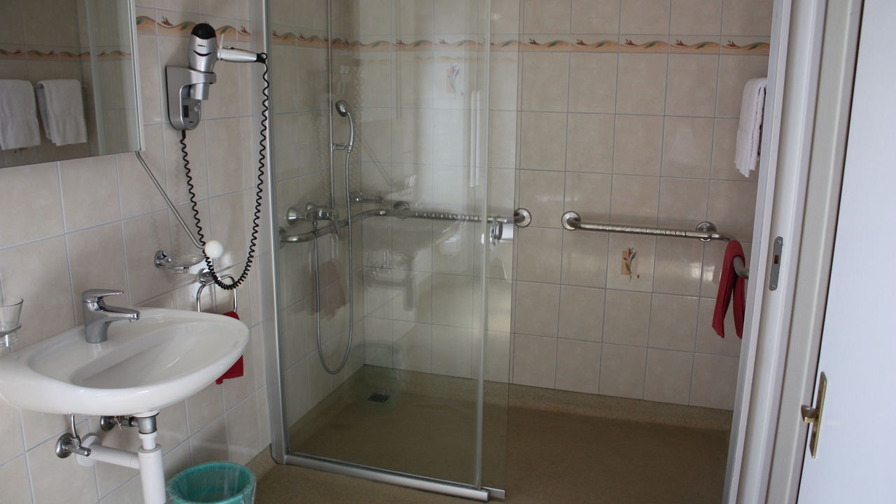 Photo of Bathroom in Gilly