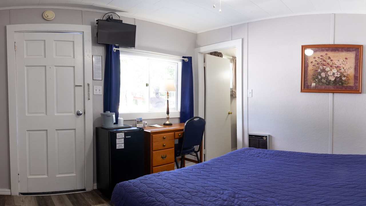 Photo of Bedroom in Salsbury Cove