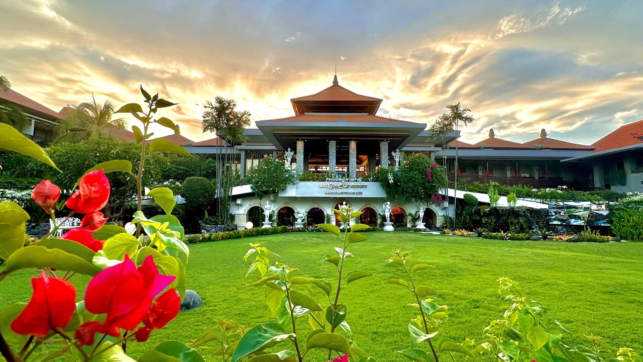 Photo of Outdoor in Kartika Plaza