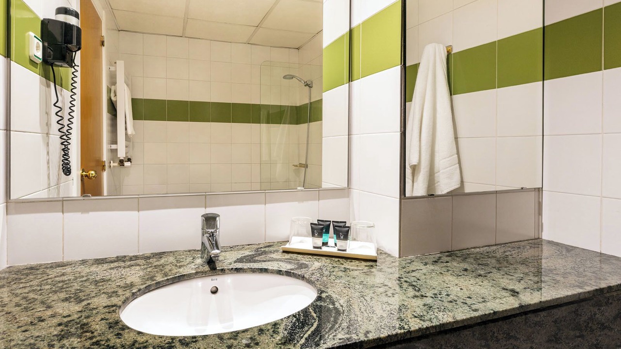 Photo of Bathroom in Avenida Meritxell