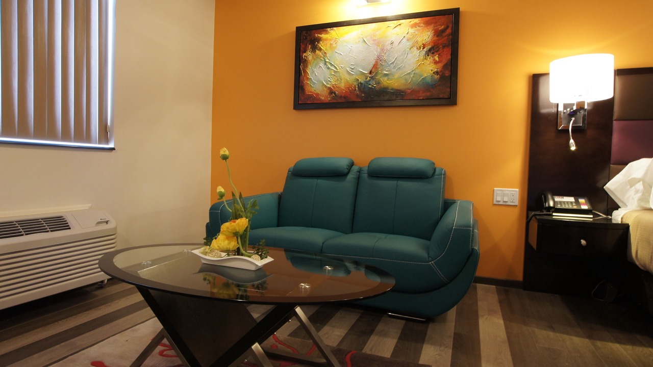 Photo of Livingroom in Central Huron