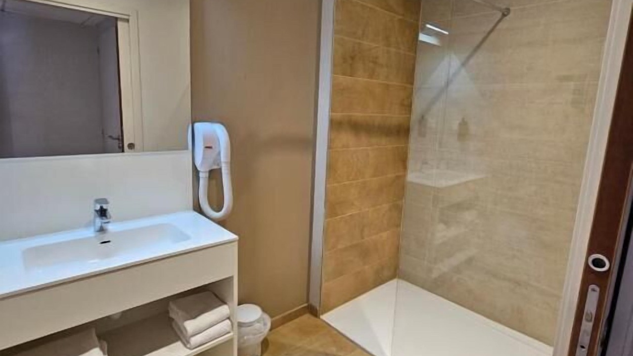 Photo of Bathroom in Villeneuve-sur-Lot