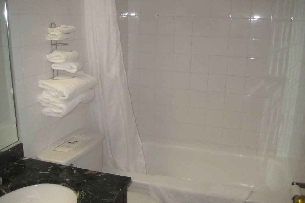 Photo of Bathroom in Rigaud