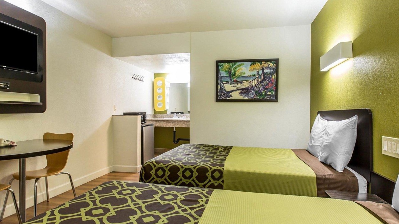 Photo of Bedroom in Hanford