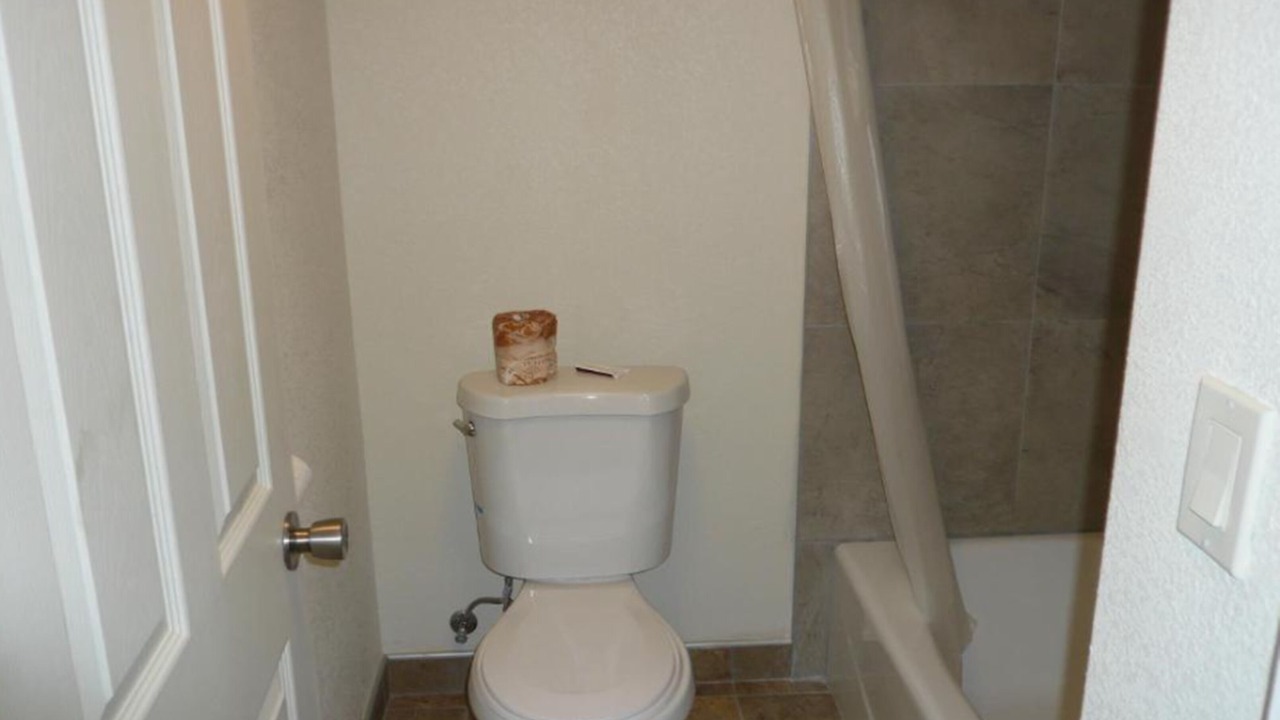 Photo of Bathroom in Hanford