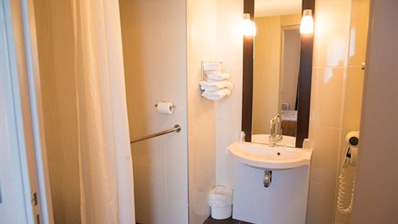 Photo of Bathroom in Langres