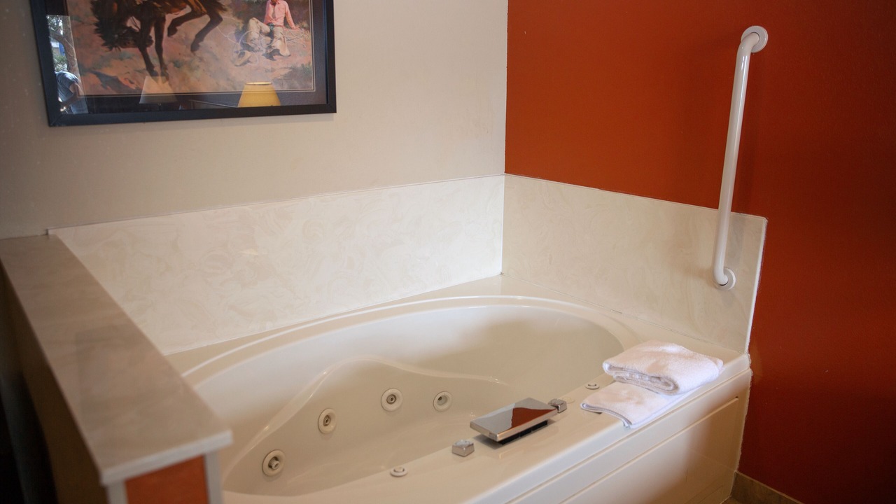 Photo of Bathroom in Pampa