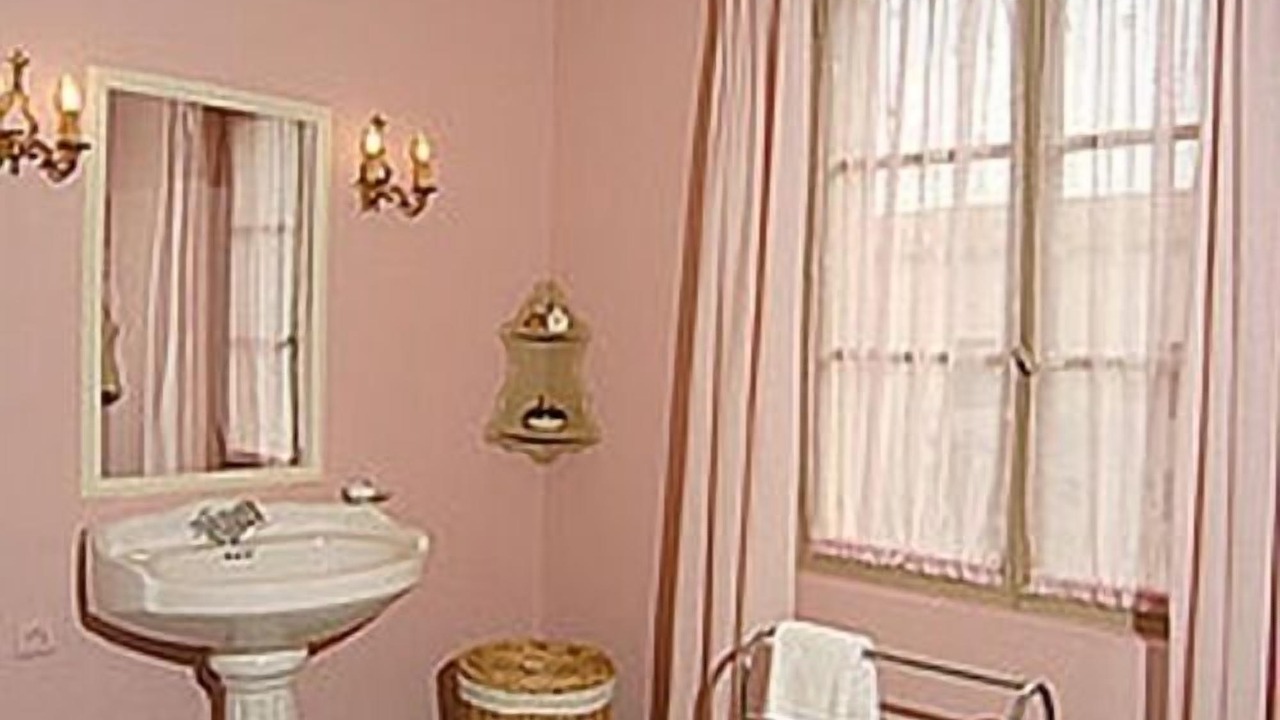 Photo of Bathroom in Saint-Gilles
