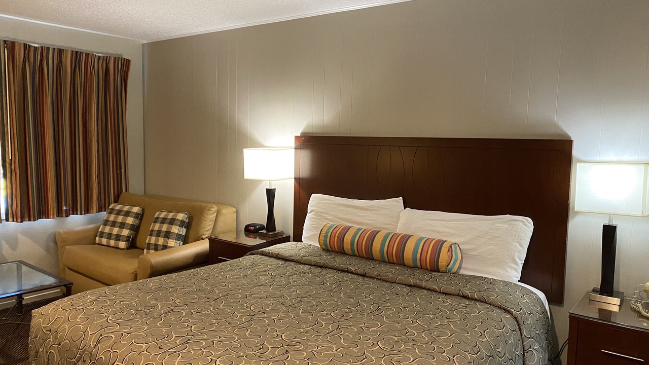 Photo of Bedroom in Downtown Eugene