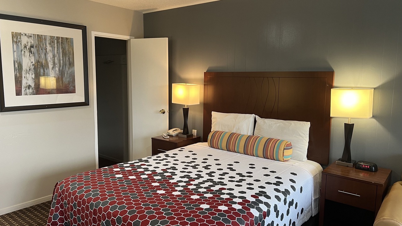 Photo of Bedroom in Downtown Eugene