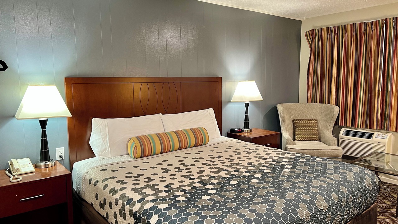 Photo of Others in Downtown Eugene