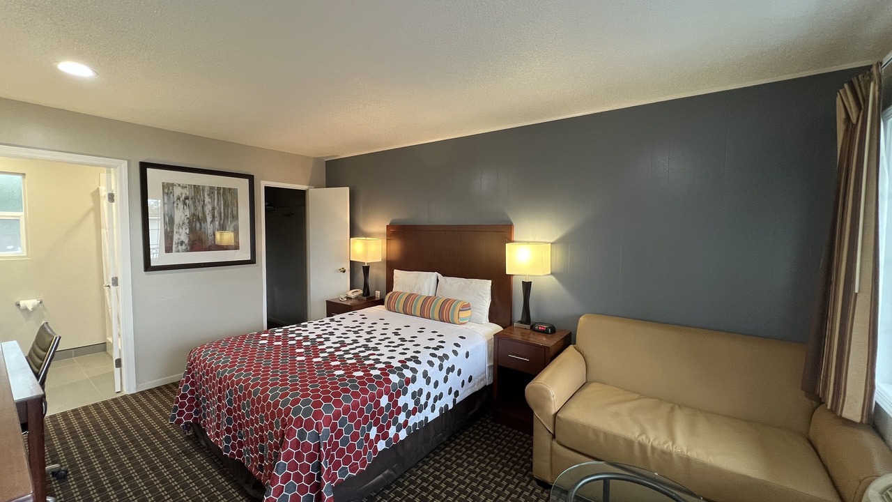 Photo of Bedroom in Downtown Eugene