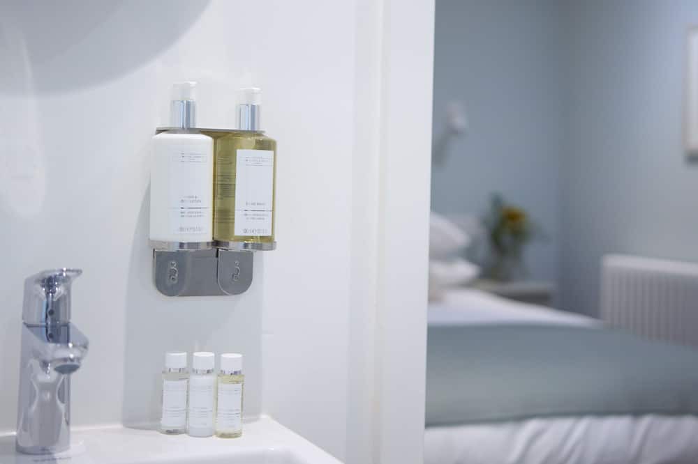 Photo of Bathroom in Bartlow