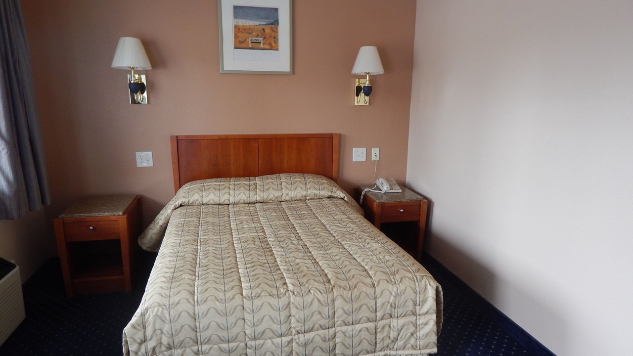 Photo of Bedroom in Longfellow