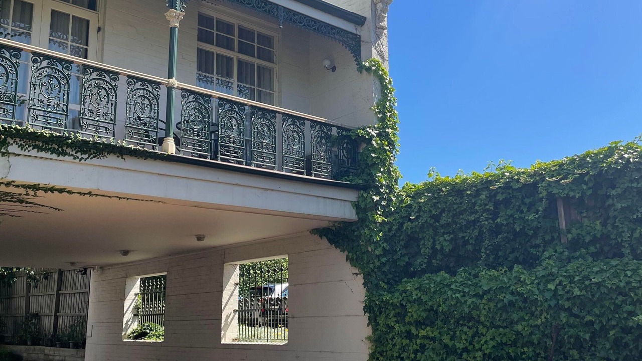 Photo of Outdoor in Croydon North