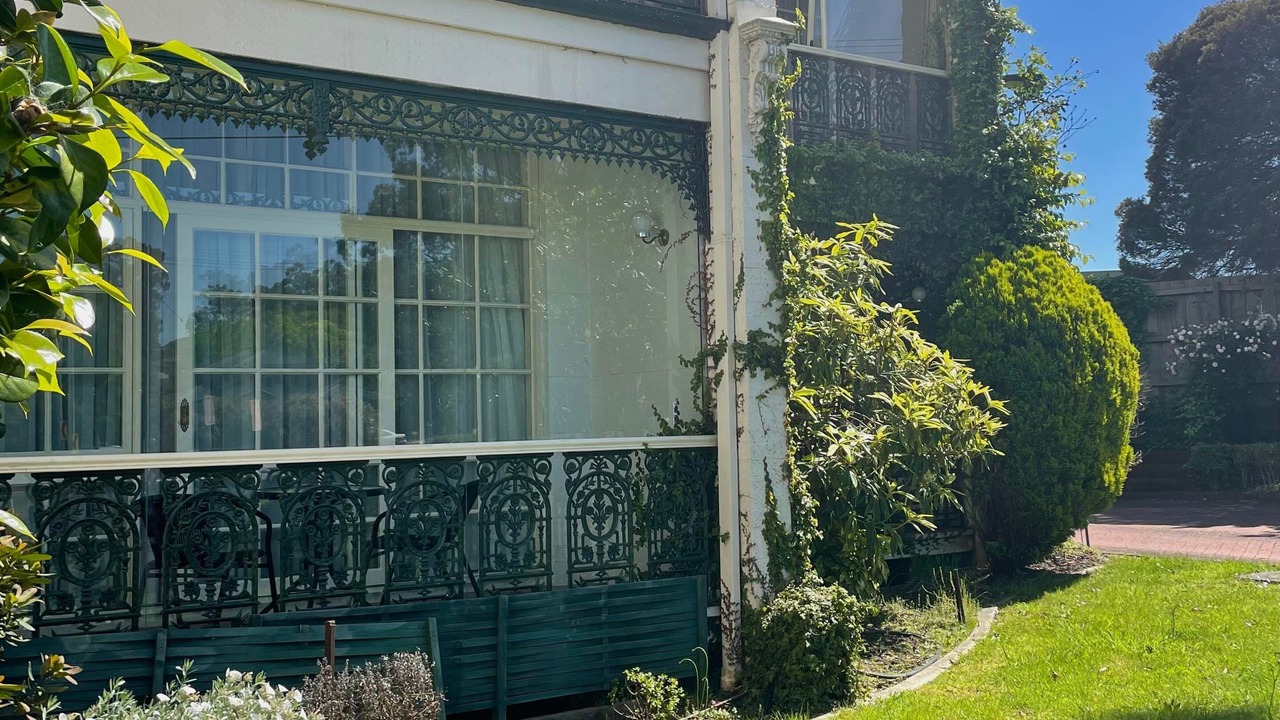 Photo of Outdoor in Croydon North