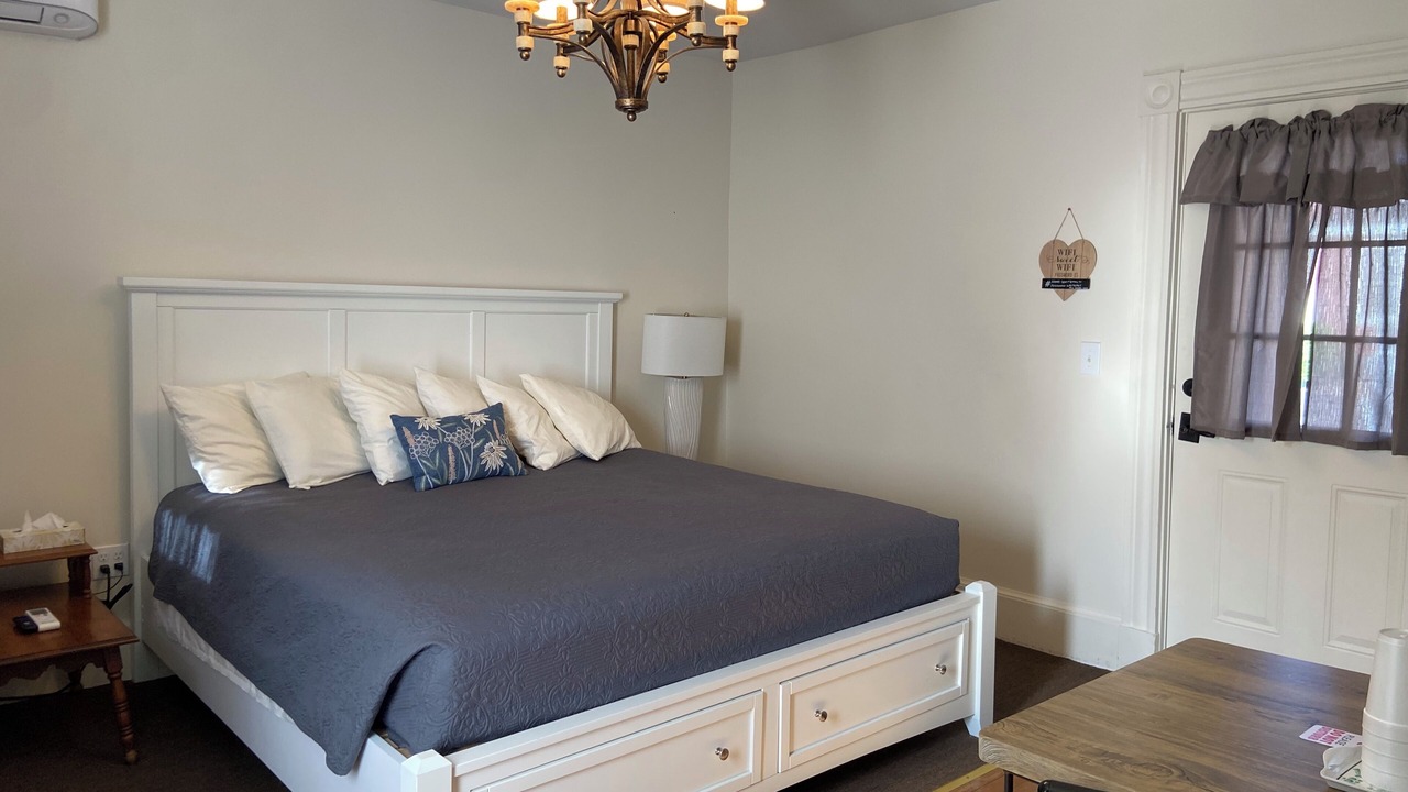 Photo of Others in Lincoln