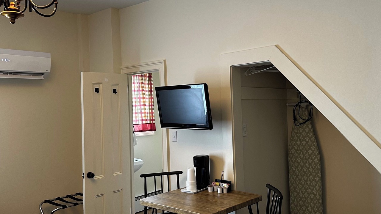 Photo of Others in Lincoln