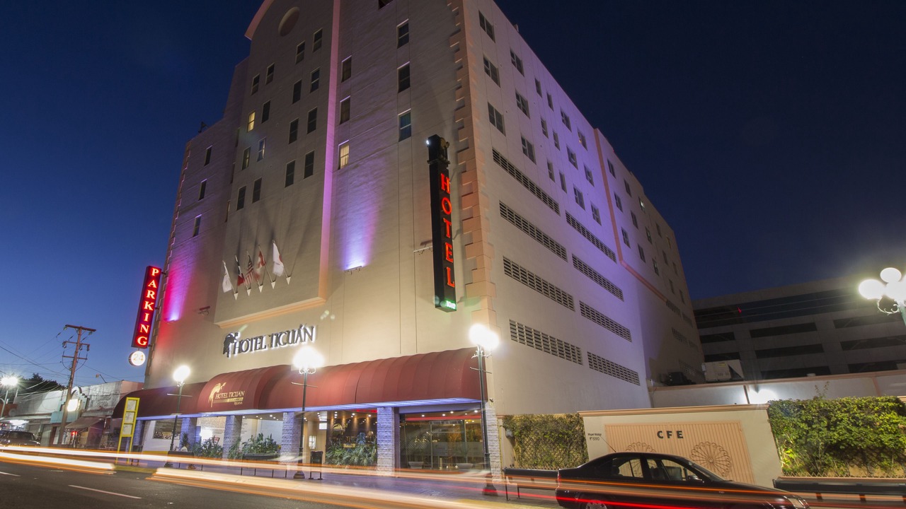 Photo of Outdoor in Avenida Revolucion