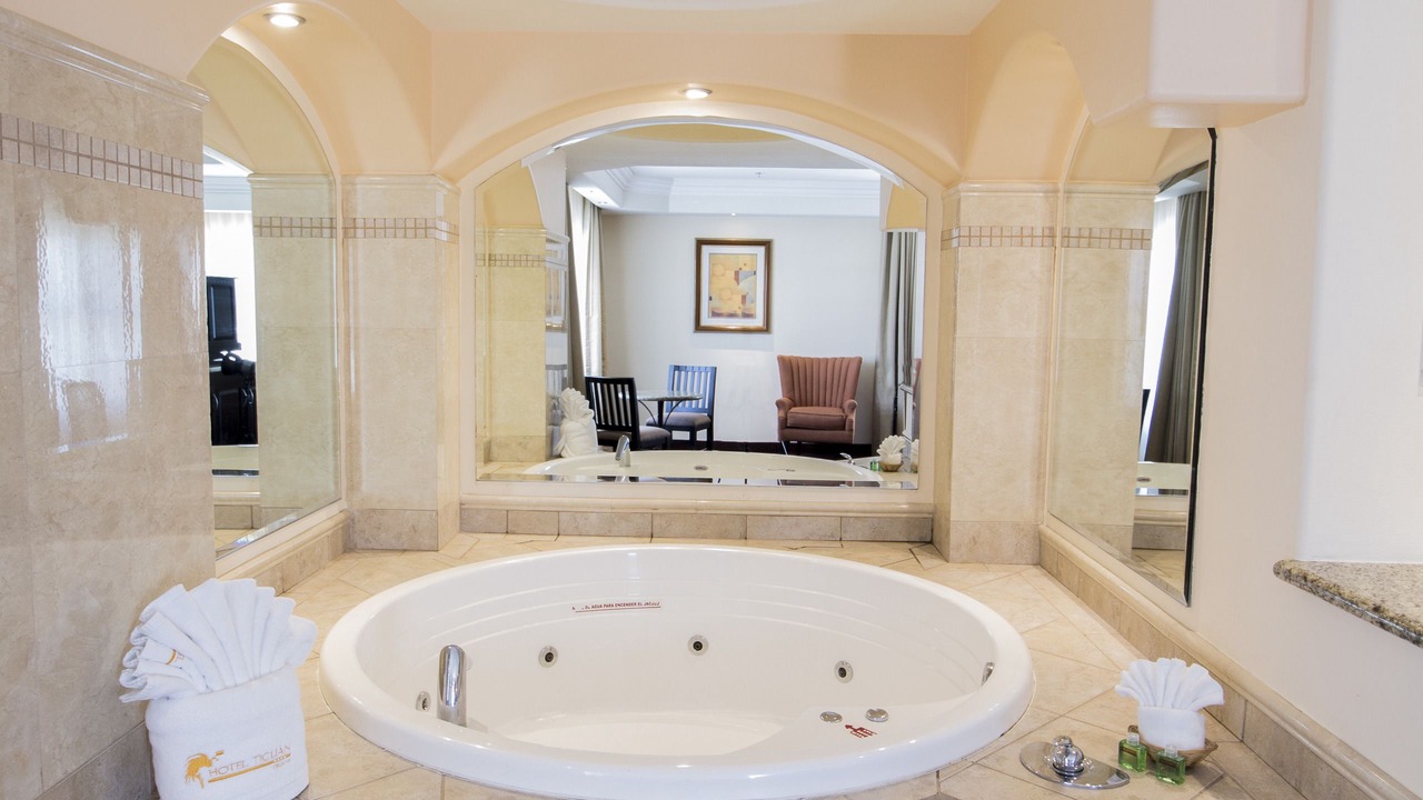 Photo of Others in Avenida Revolucion