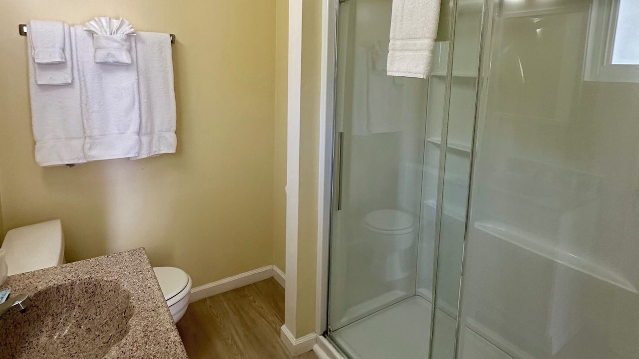 Photo of Bathroom in Avalon