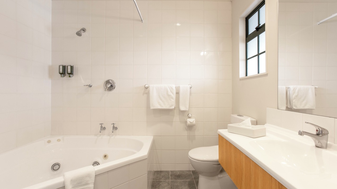 Photo of Bathroom in Greenlane - Ellerslie