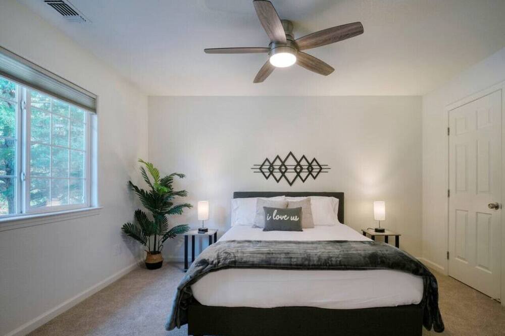 Photo of Others in Colfax