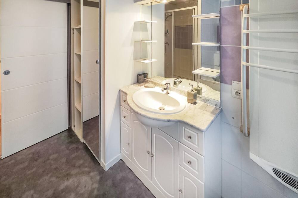 Photo of Bathroom in Quarante