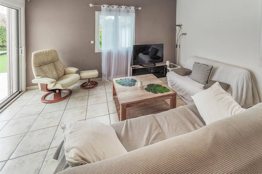 Photo of Bedroom in Quarante