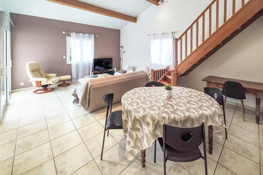 Photo of Bedroom in Quarante