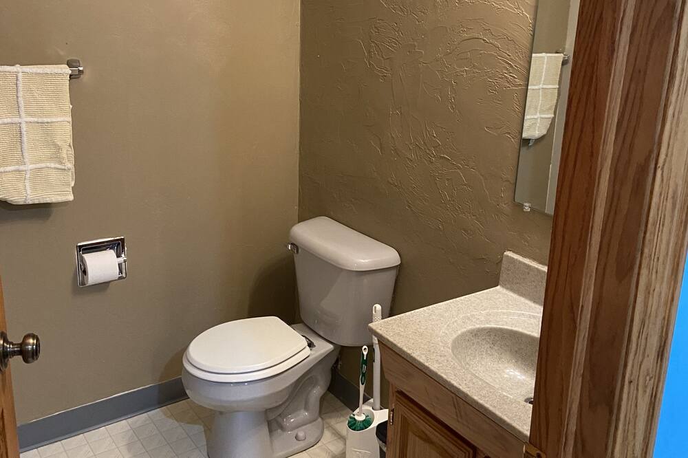 Photo of Bathroom in Howard