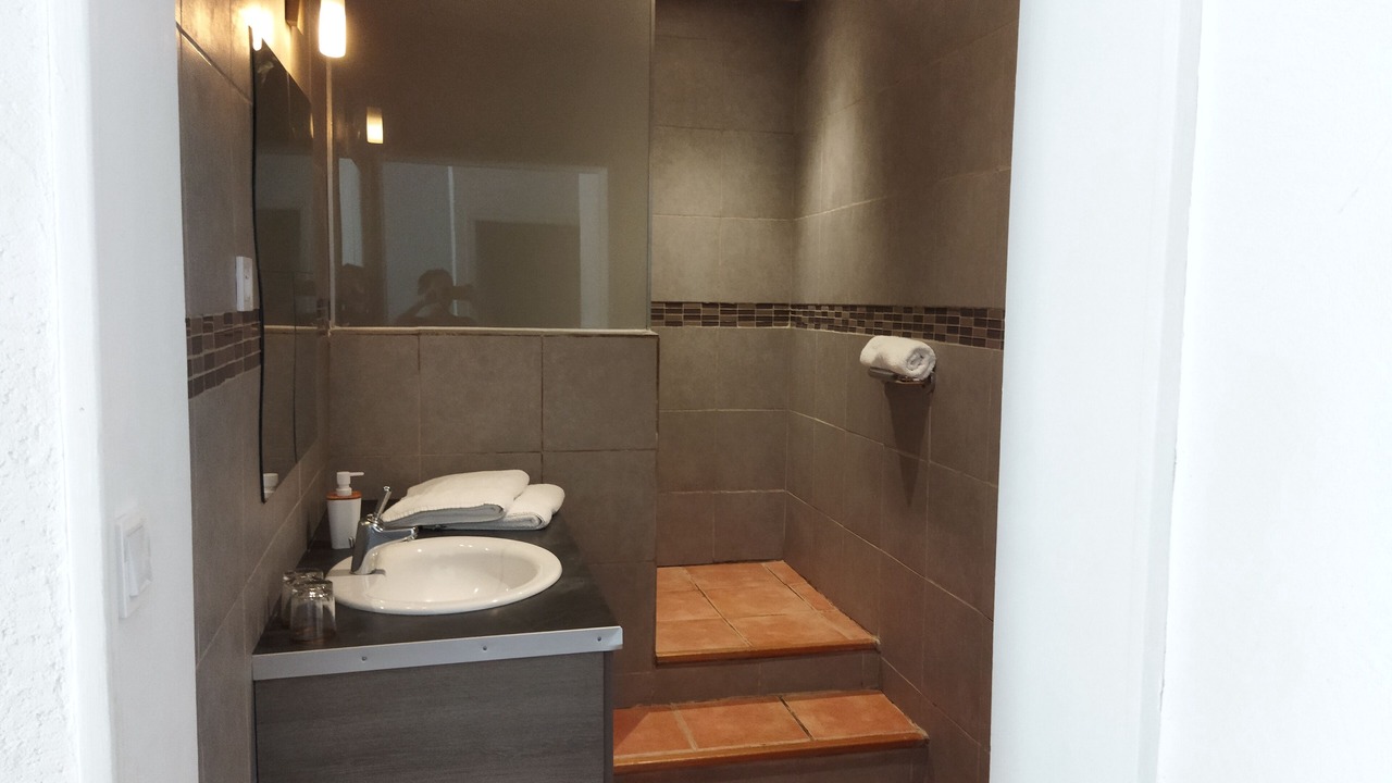 Photo of Bathroom in Le Somail