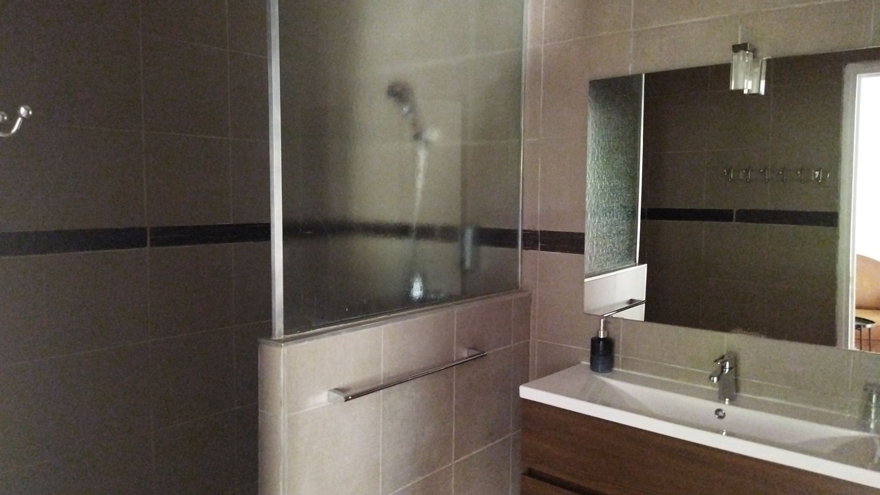 Photo of Bathroom in Le Somail