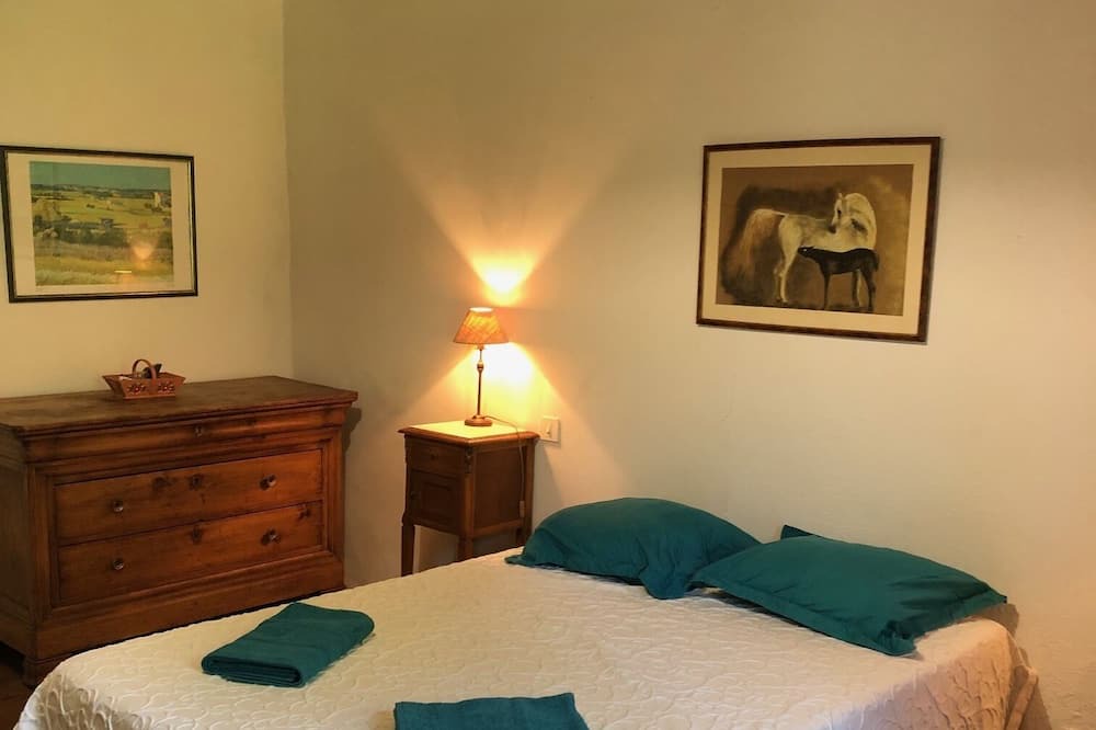 Photo of Bedroom in Beaugas