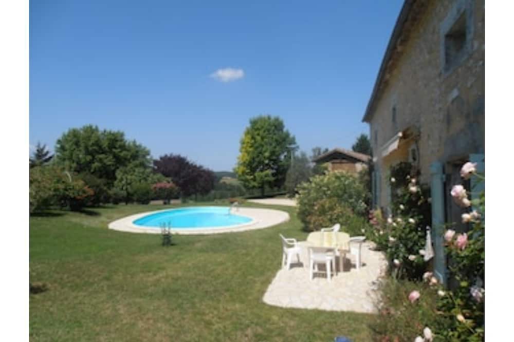 Photo of Others in Beaugas