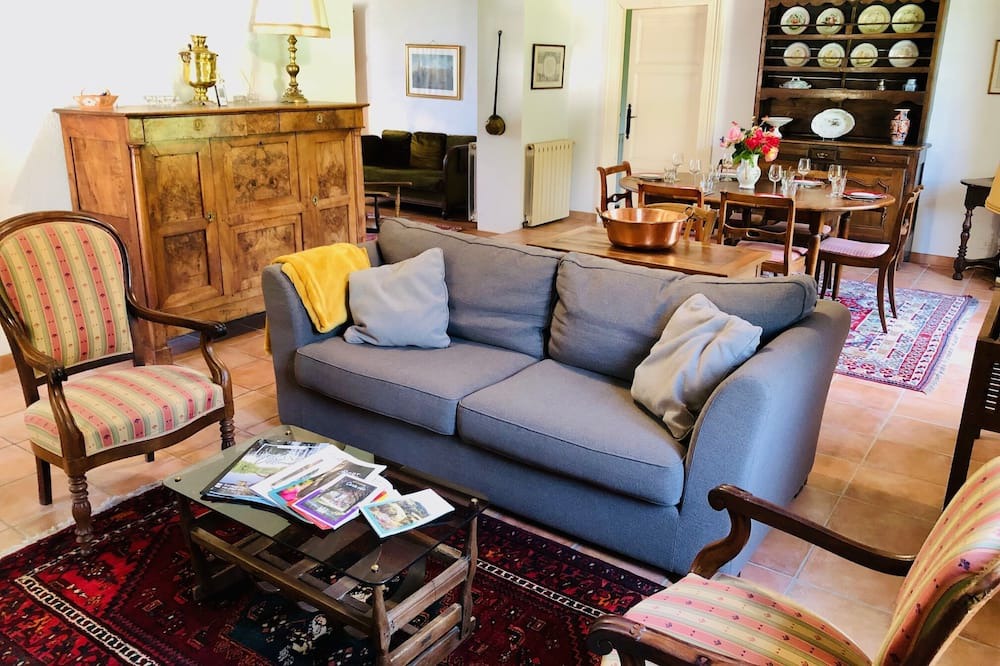 Photo of Others in Beaugas