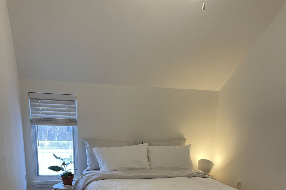 Photo of Bedroom in Coldwater