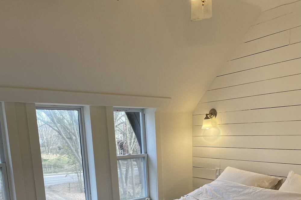 Photo of Bedroom in Coldwater
