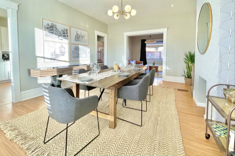 Photo of Bedroom in South Hills