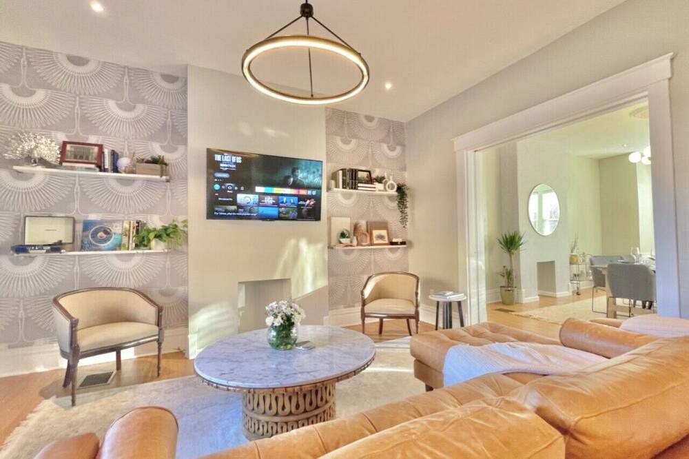 Photo of Bedroom in South Hills