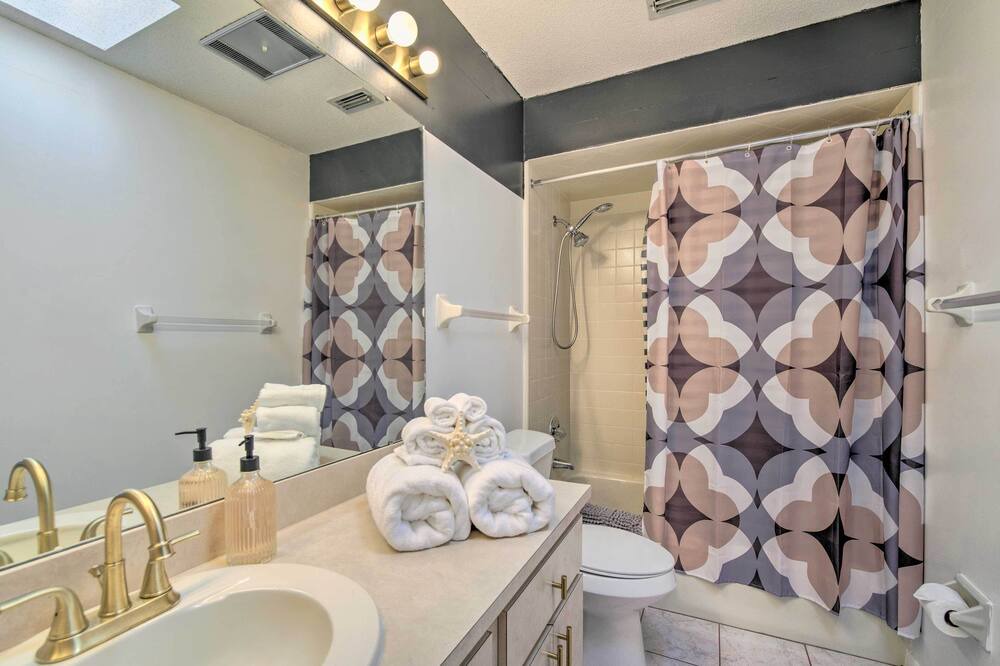 Photo of Bathroom in Sugarmill Woods