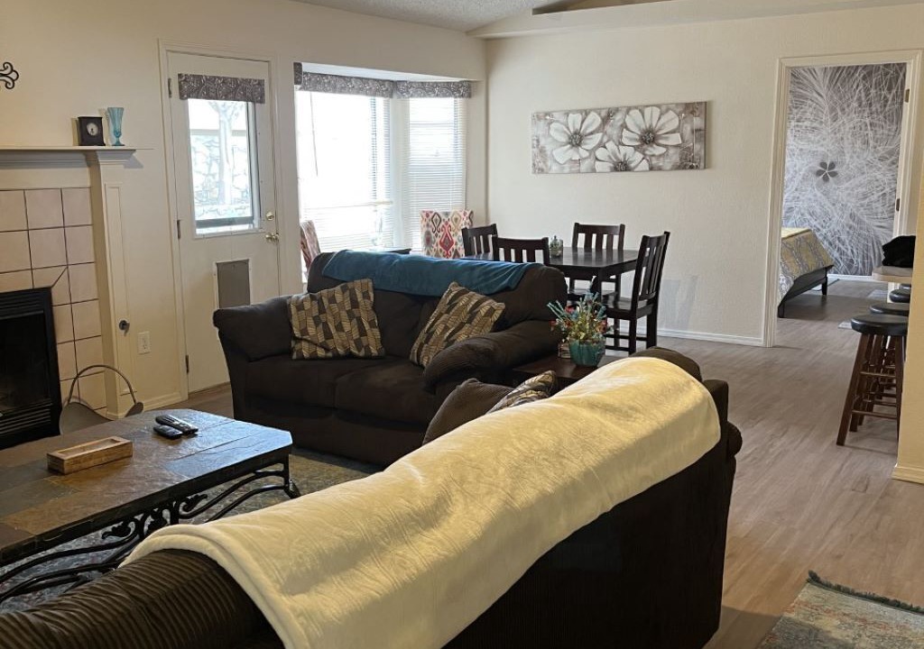 Photo of Livingroom in Alamogordo