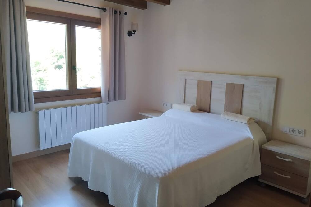 Photo of Bedroom in La Guingueta d'Aneu